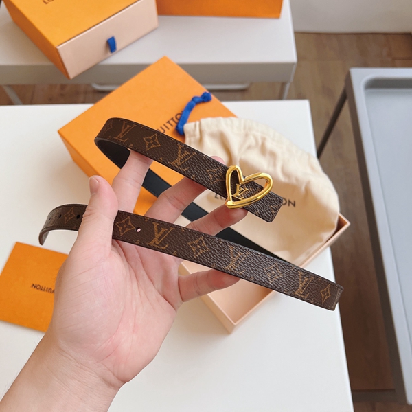 ルイヴィトンベルト細部ディテール